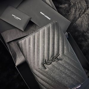 CASSANDRE MATELASSÉ FLAP POUCH IN GRAIN DE POUDRE EMBOSSED LEATHER YSL BLACK